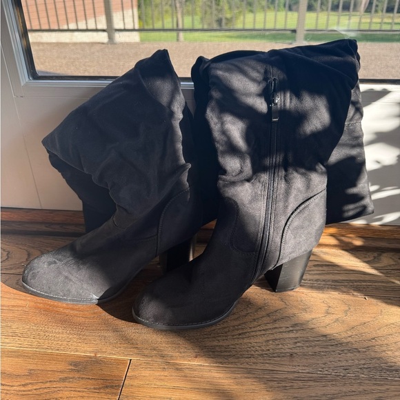 NWOT Journee Collection Black Heeled Boots, size 10 extra wide calf - Picture 2 of 8